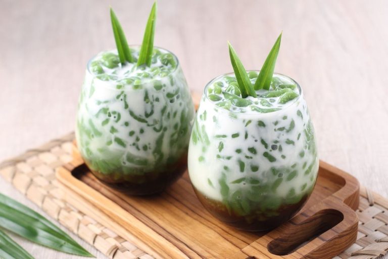 Es Cendol: Segar dan Manis dari Nusantara