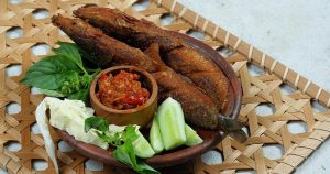 Resep Sambal Pecel Lele Lezat ala Warung Tenda