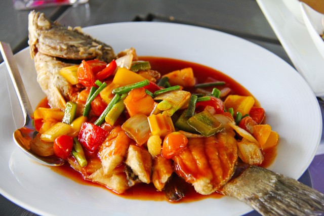 Resep Ikan Nila Asam Manis Pedas yang Lezat dan Nikmat