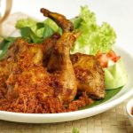 Ayam Goreng Serundeng Kelapa Khas Jawa Sederhana