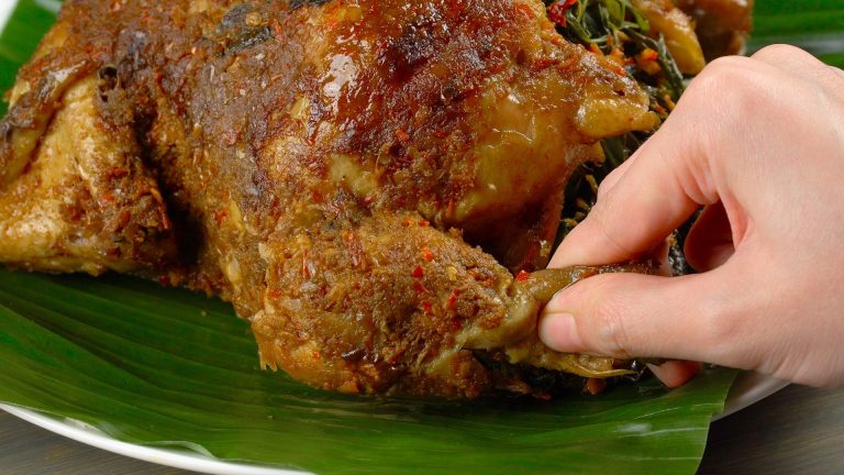 Ayam Betutu Pedas ala Gilimanuk: Resep Lezat Khas Bali