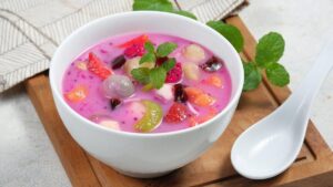 Segarnya Es Buah Campur, Resep Simpel untuk Berbuka