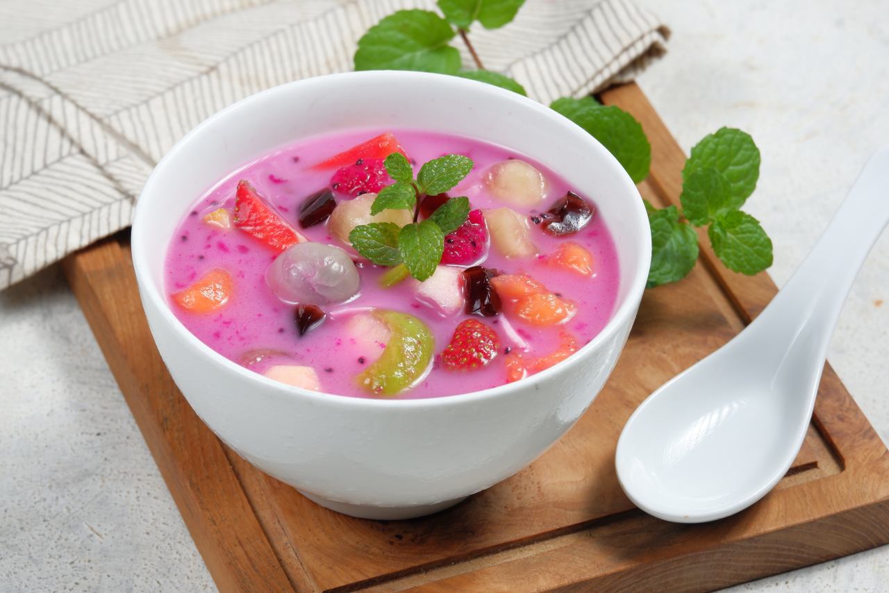 Segarnya Es Buah Campur, Resep Simpel untuk Berbuka