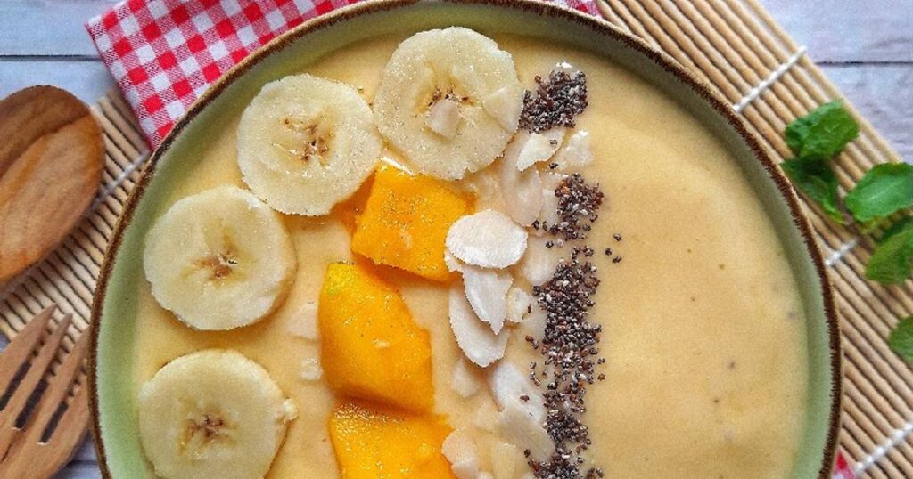 Resep Smoothie Bowl Mango Yoghurt untuk Pencinta Mangga