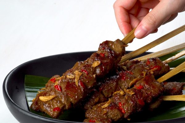 Sate Rembiga Lombok: Pedas dan Lezat Sate Rembiga Lombok: Pedas dan Lezat