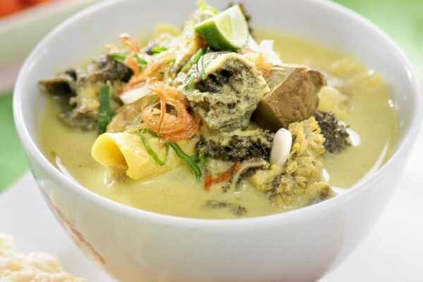 Resep Soto Betawi dengan Kuah Santan dan Susu