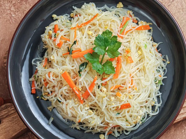Bihun Goreng Jamur: Mudah Dibuat, Enak Rasanya