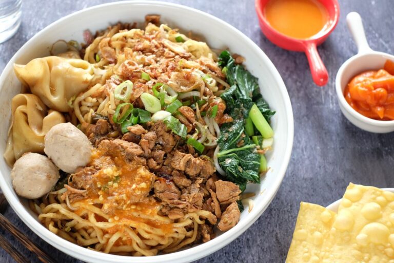 Mie Ayam Jamur Menu Baru yang Disukai Keluarga