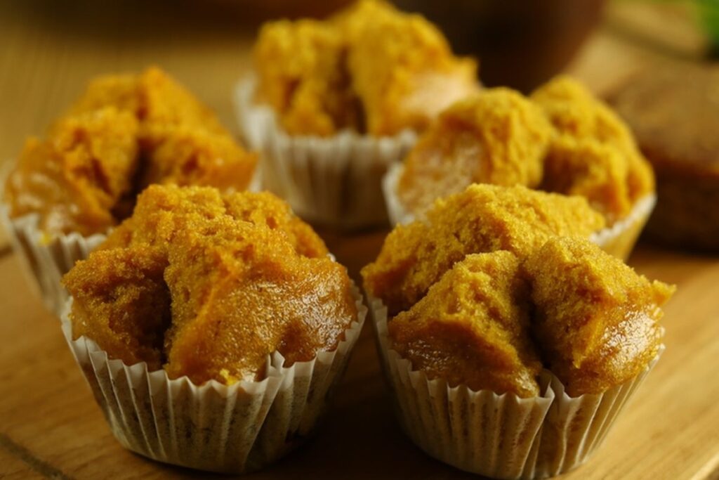 Resep Bolu Kukus Gula Merah, Empuk dan Wangi
