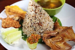 Ayam Goreng Nasi Tutug Oncom