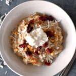 Coconut Oats: Sarapan Sehat dengan Sentuhan Tropis