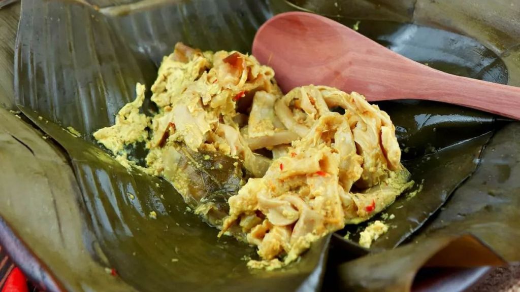 Botok Jamur: Cita Rasa Tradisional yang Harum & Gurih