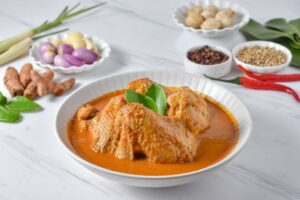 Kare Ayam Hidangan Gurih Berempah yang Bikin Nagih