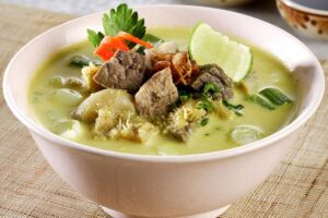 Soto Kuning Bogor: Cita Rasa Gurih Khas Kota Hujan