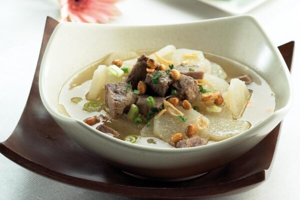 Soto Bandung, Sajian Khas dengan Kuah Bening yang Menggoda