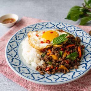 Thai Beef Basil: Aroma Basil, Daging Juicy, Sensasi Thailand