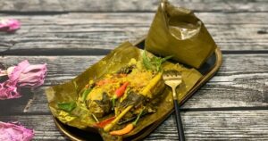 Pepes Ayam Daun Jeruk, Pedas dan Gurih