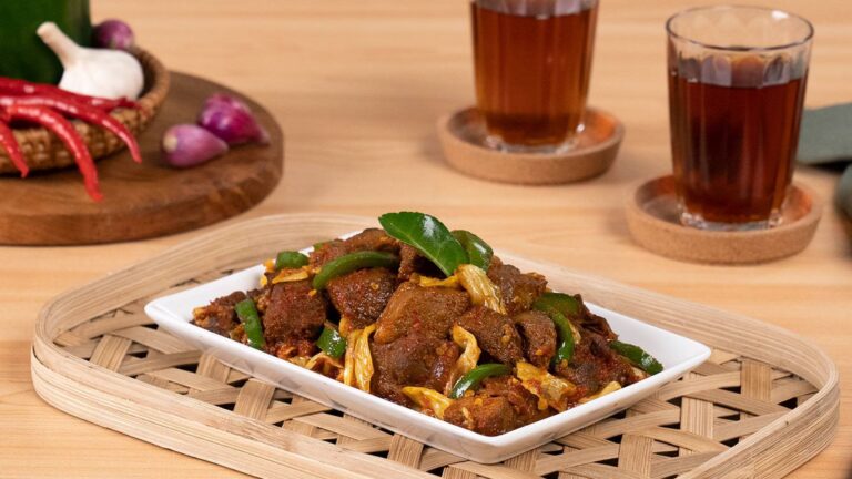Nasi Gurih Oseng Kambing Pedas Menggoda