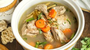 Sup Ayam Kemangi yang Segar dan Gurih